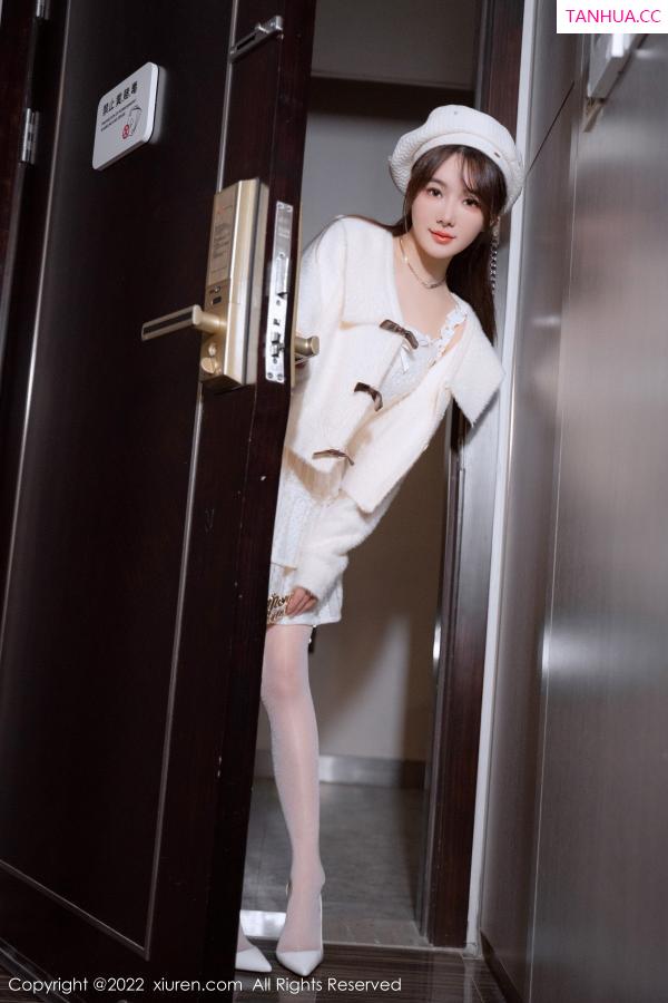 婠婠么  [XiuRen]高清写真图 2022.12.21 No.6025 婠婠么 丝袜美腿第6张图片